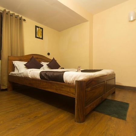 Oyo 9454 Hotel Golden Leaf Дарджилинг Экстерьер фото